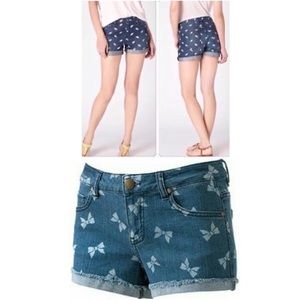 TinSelT0wn b0Wtie deNim Sh0rts